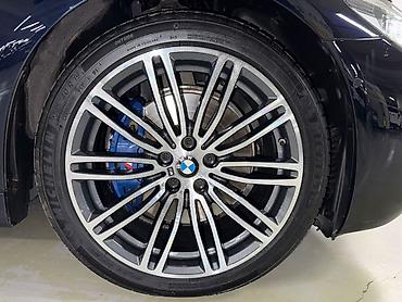 41 5: Литой диск BMW - Оригинальный многоспицевый литой диск BMW (эмблема — 1