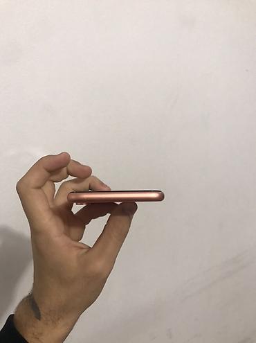 1 saat limitsiz internet: IPhone Xr, 128 GB, Mərcanı, Face ID — 7