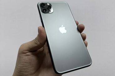 Apple iPhone: IPhone 11 Pro Max, Б/у, 256 ГБ, Защитное стекло, Чехол, 74 %