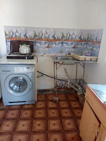 əmircan kirayə evlər: 16 kv. m, 1 otaqlı