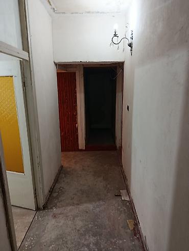 Mənzillər: Yasamalda çoxmərtəbəli binada mənzil - Plan: 2 otaq (ayrı qonaq otağı — 10