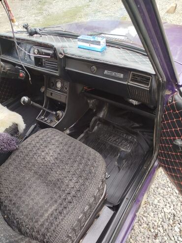 VAZ (LADA): VAZ 2107 (LADA 2107), bənövşəyi rəng. Xarici: - Klassik sedan kuzov — 6