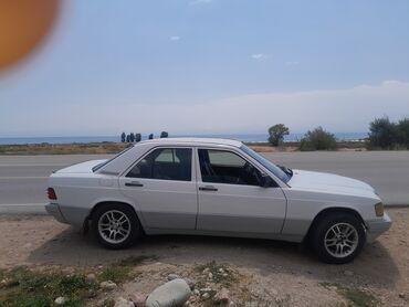 Honda: Honda Fit: 1989 г., 2 л, Механика, Дизель, Седан