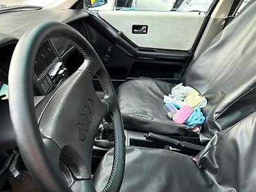 Audi: Audi 80: 1987 г., 1.8 л, Механика, Бензин, Седан — 14