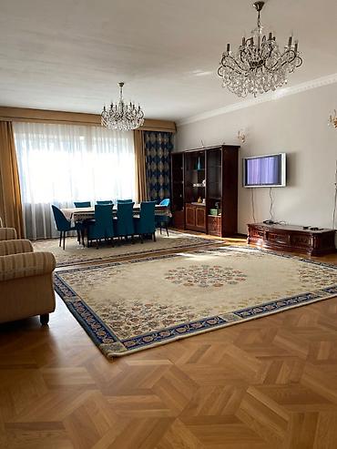 Долгосрочная аренда квартир: 4 комнаты — 5