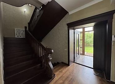 Продажа коттеджей и домов: Продаётся просторный дом 327 м² в престижном районе Ак-Кеме (К2 — 17