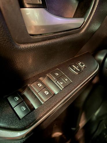 corolla 2018: Toyota Camry: 2016 г., 2.5 л, Автомат, Бензин, Седан — 9