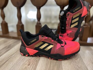 спортивная обувь мужская: Adidas Terrex original термо обувь обувь из Европы 43.5 размер