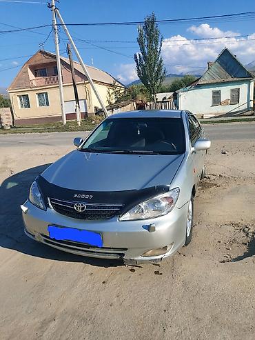 Унаа: Toyota Camry: 2004 г., 2.4 л, Кол менен иштөөчү, Бензин, Седан — 6