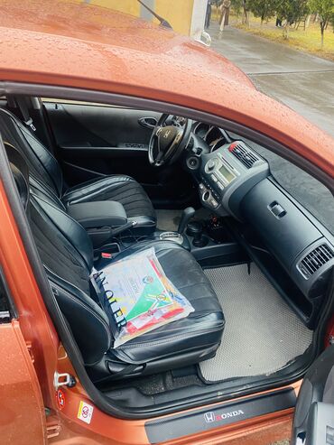 Honda: Honda Jazz: 2008 г., 1.4 л, Вариатор, Бензин, Хэтчбэк — 12