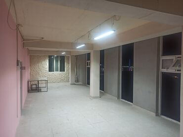Цеха, заводы, фабрики: Жибек Жолу 213 
напротив аламединского рынка
помещение на 3м этаже