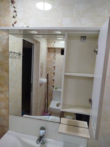 Hamam üçün aksessuarlar: Hamam üçün lavabo və şkaf dəsti spot və razetkası da var
80 sm -da lalafo.az — 4 Hamam üçün aksessuarlar: Hamam üçün lavabo və şkaf dəsti spot və razetkası da var
80 sm — 4