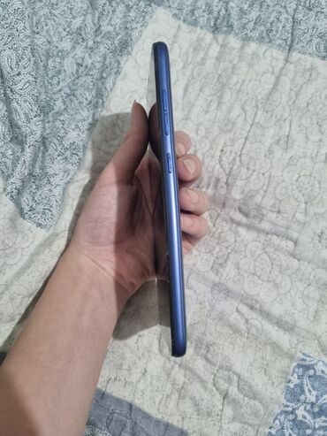 Poco: Poco Pocophone F1, 64 ГБ, цвет - Синий — 2