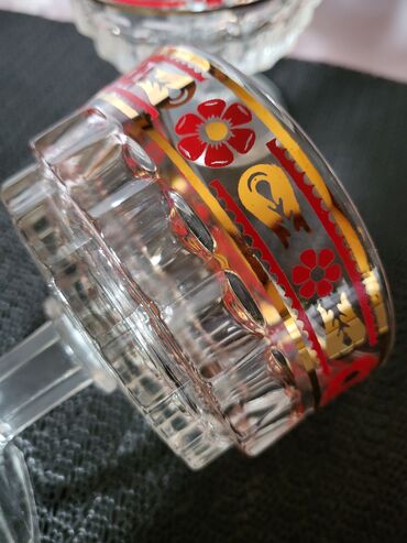 Čaše: Case nove italijanske za vino 70te. Sve na casama odsjaj od svetla na lalafo.rs — 13 Čaše: Case nove italijanske za vino 70te. Sve na casama odsjaj od svetla — 13