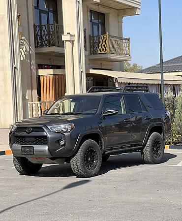 Toyota: Toyota 4Runner: 2021 г., 4 л, Автомат, Бензин, Внедорожник — 1