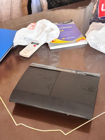Xbox Series S: PlayStation 3 Super Slim 500GB + 50 oyun + 2 pult (GTA V, FIFA 19)