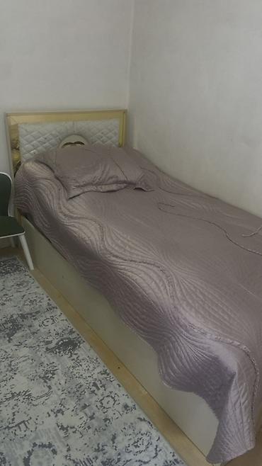 Кровати: Birnəfərlik çarpayı dəsti - Ölçü: təxmini 90x190 sm (tək nəfər üçün — 1