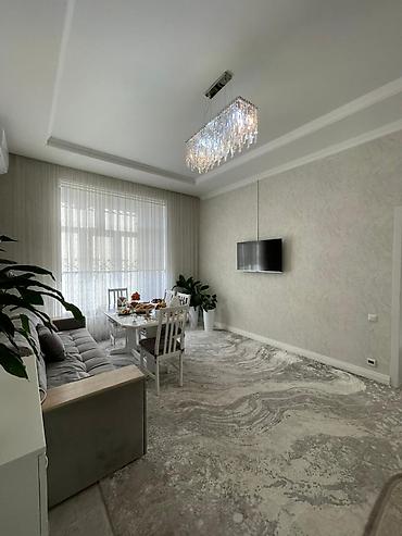 Продажа квартир: 5 и более комнат, 220 м², 2 этаж — 9