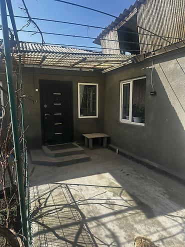 Продажа коттеджей и домов: Продаётся дом 108 квадратов участок 8 соток на участке — 4