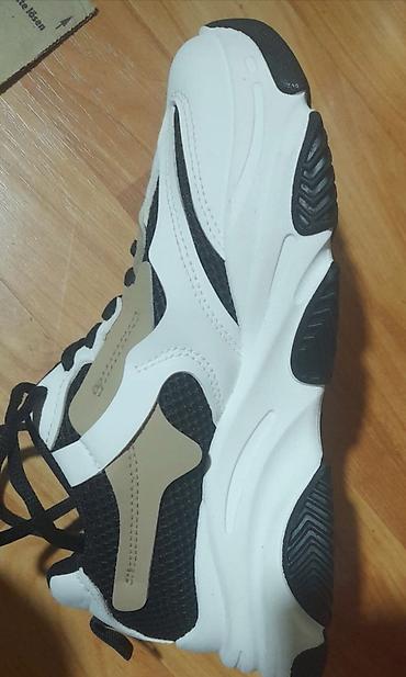 krosovka: Unisex idman ayaqqabısı – Graceland (Deichmann) - Rəng: ağ-qara və — 5