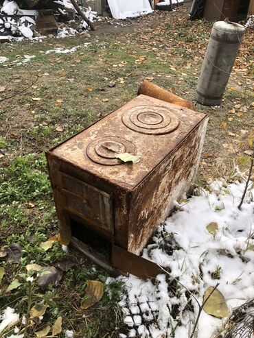 продам баню бочку: Дровяная печь-варочная (буржуйка) из металла. - Корпус прямоугольный