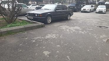 mercedes e class: BMW 7 series: 3.5 l | 1991 il Sedan — 6