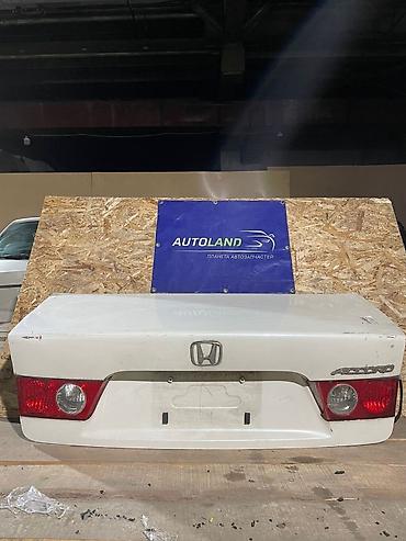 2002: Крышка багажника Honda, 2002 г., Б/у, Оригинал — 1