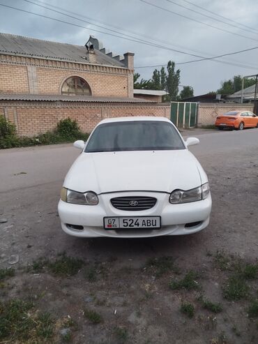 Hyundai: Hyundai Sonata: 1998 г., 2 л, Автомат, Бензин, Седан