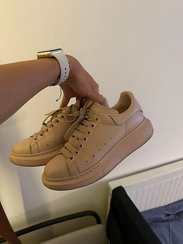 yeezy boost 350 v3: ALEXANDER MCQUEEN patike Kožne patike u puder roze boji - Materijal — 1