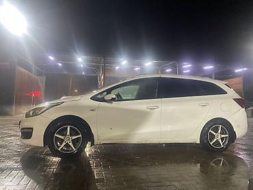 Kia: Kia Ceed: 2016 г., 1.6 л, Автомат, Бензин, Хэтчбэк — 9