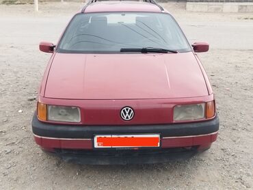 Volkswagen: Volkswagen Passat: 1991 г., 1.8 л, Механика, Бензин, Универсал