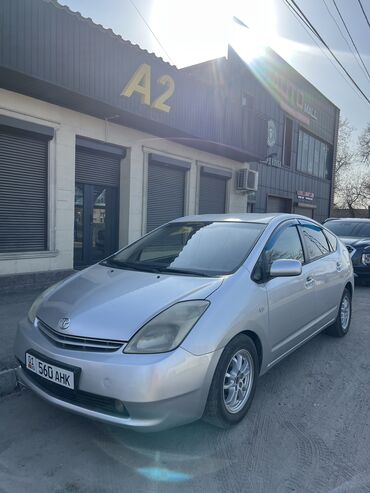 Toyota: Toyota Prius: 2004 г., 1.5 л, Вариатор, Гибрид, Хэтчбэк