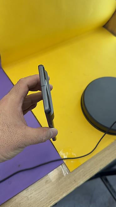 Google: Google Pixel 7, Б/у, 256 ГБ, 1 SIM, eSIM — 3