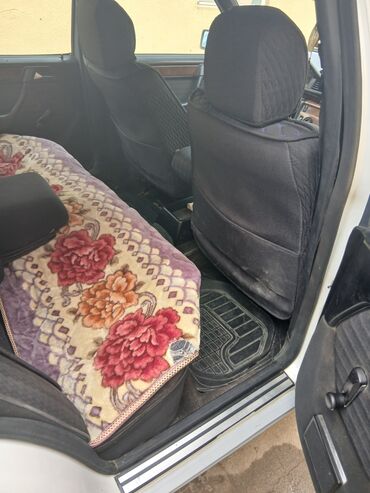 Mercedes-Benz: Mercedes-Benz W124: 1990 г., 3 л, Механика, Дизель, Седан — 1