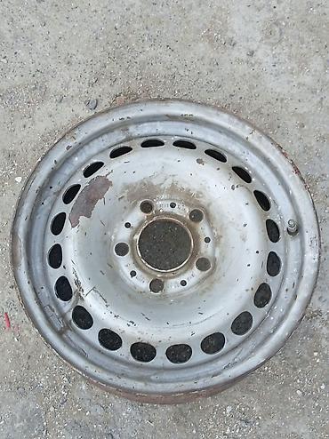 təkər topu: Bmw e36 diskleri r15 — 1