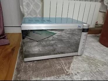 Mikrodalgali soba satilir 100 azn.Yenidi istifade olunmayib.Unvan