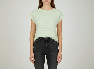 t shirty iceberg: Next, Women`s T-shirt, size M at lalafo.pl t shirty iceberg: Next, Women`s T-shirt, size M