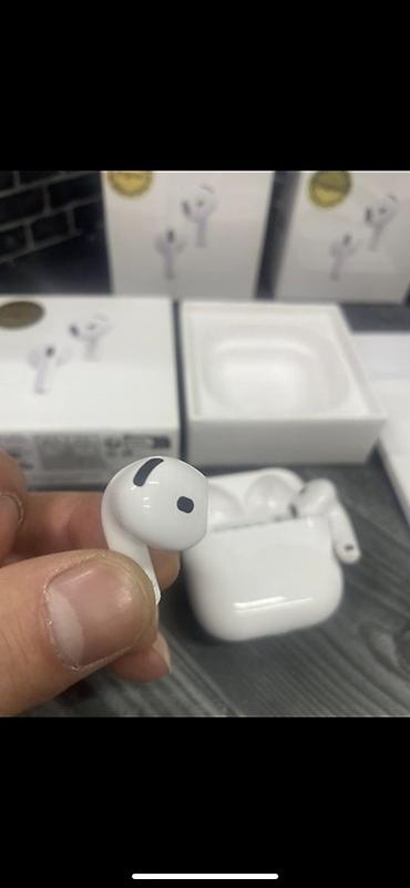 Аудиотехника: Беспроводные наушники-вкладыши Apple AirPods (поколение с укороченной — 3