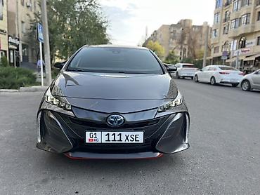 saf: Toyota Prius: 2018 г., 1.8 л, Автомат, Гибрид, Хэтчбэк — 1