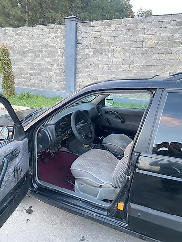 Volkswagen: Volkswagen Passat Variant: 1991 г., 1.8 л, Механика, Бензин, Универсал — 9