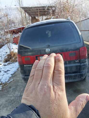 Volkswagen: Volkswagen Sharan: 2001 г., 2.4 л, Автомат, Бензин, Минивэн — 4