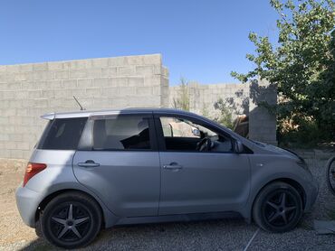 купить машины: Toyota ist: 2003 г., 1.5 л, Автомат, Бензин