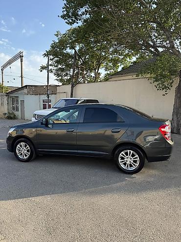 Транспорт: Chevrolet Cobalt sedan - Kuzov: 4 qapılı sedan, tünd boz rəng - — 5