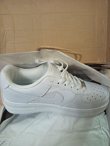 37: Белые кроссовки в классическом стиле court. Nike air max. Новые 37 — 1