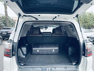 4 рунер: Toyota 4Runner: 2018 г., 4 л, Автомат, Газ, Внедорожник — 9