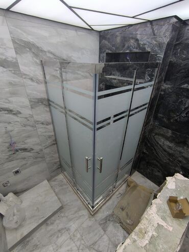 Duş kabinaları, arakəsmələr: Yeni Üstü açıq kabina, Künc üçün, Pulsuz çatdırılma — 8