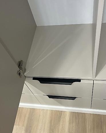 Шифоньеры, шкафы для одежды: Шифоньер, шкаф для одежды, Прямой at lalafo.kg — 25 Шифоньеры, шкафы для одежды: Шифоньер, шкаф для одежды, Прямой — 25