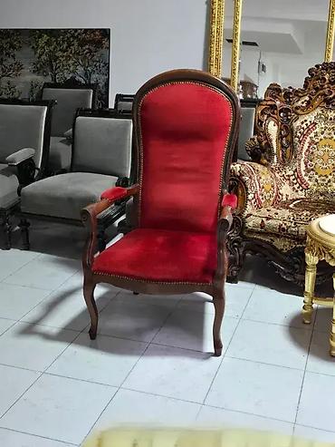 sto okrugli: Stilska fotelja Voltera 🪑✨ Dobro stanje. 🏠 Moguće lično preuzimanje — 5