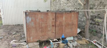distillə edilmiş su: Bak, Metal, 4000 l l