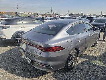 BYD: BYD Qin: 2021 г., Электромобиль, Лифтбек — 2
